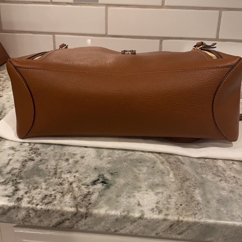 Chloe Faye Day Medium Bag - Picture 8 of 9